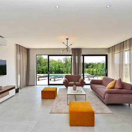 House Bijazici 2117 Holiday home *